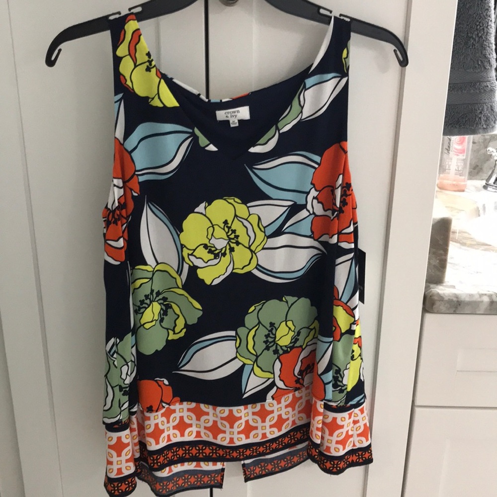 Crown & Ivy Tank Top